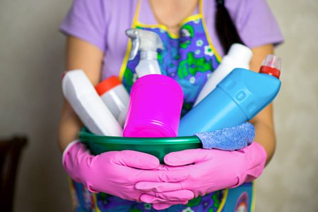 Comment nettoyer, désinfecter et stériliser ses outils de manucure
